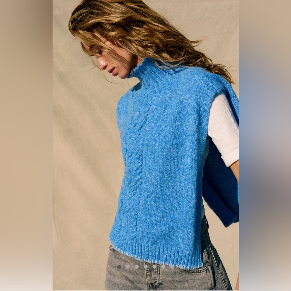 NWT free people Alma cable poncho blue one size